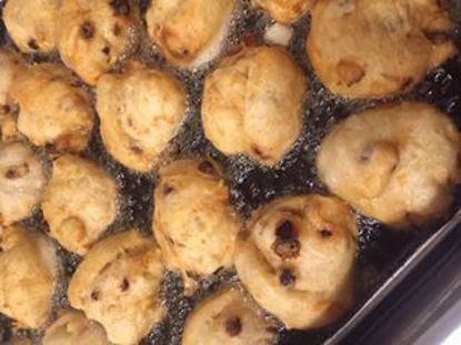 Afbeeldingen van oliebol per stuk   VANAF 30 december!