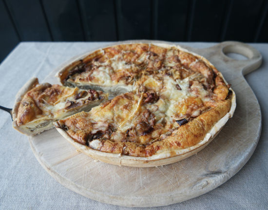 Afbeelding van Witlof quiche met blauwe kaas & walnoot